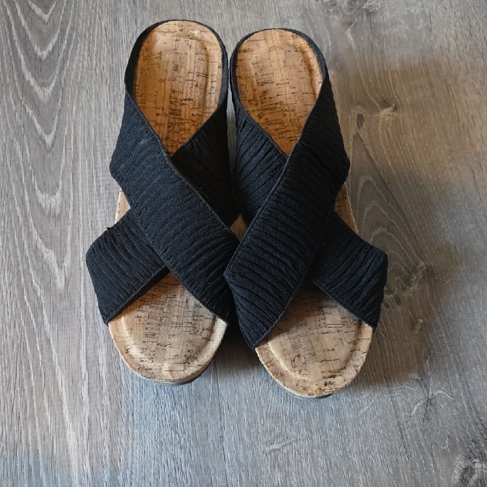 Women’s Black Cross-Band Cork Slide Sandals